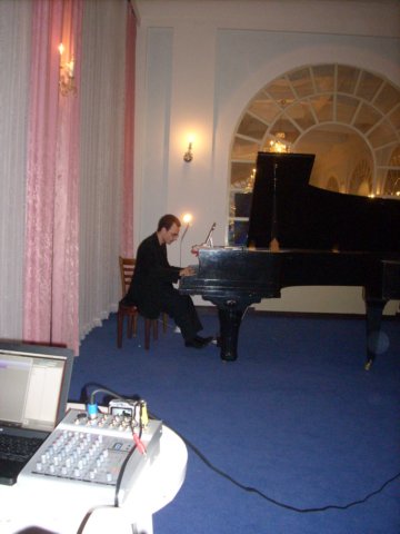 pianistakostiantyntyshkoukrajina.jpg